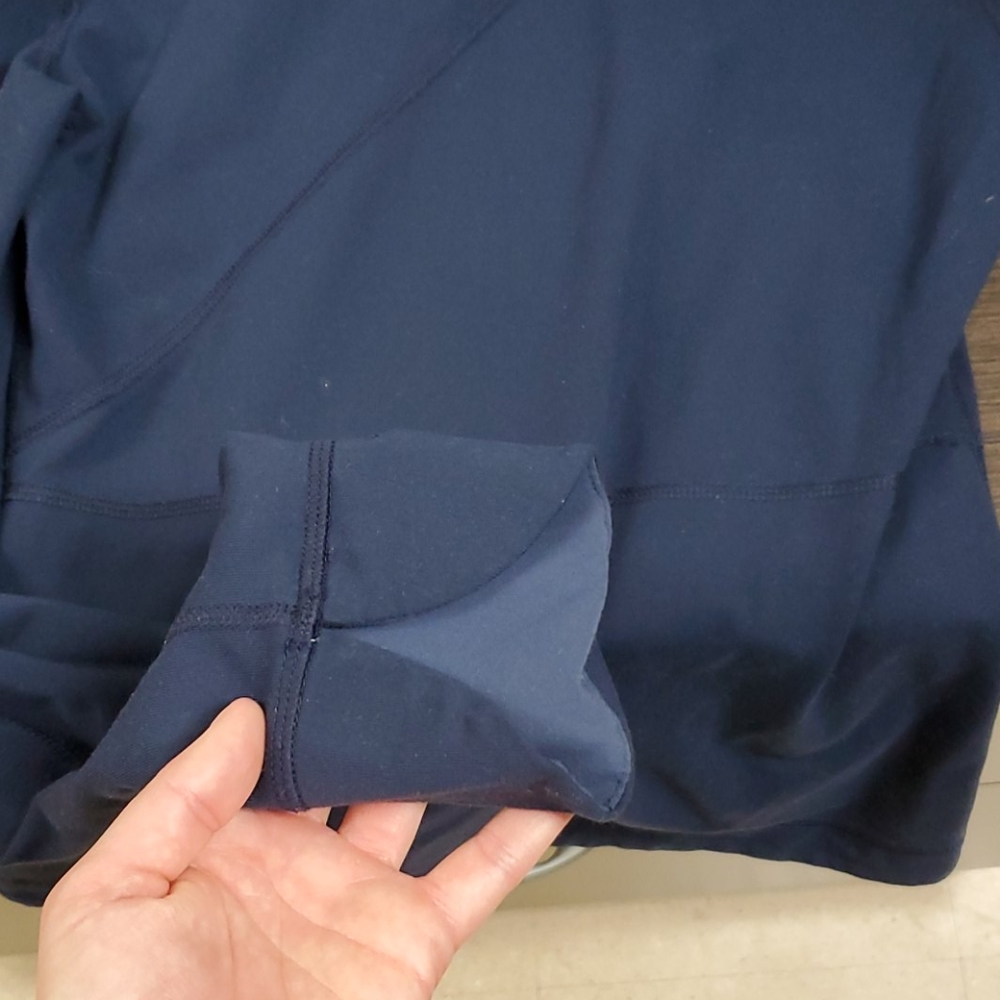 Lululemon Jacket - Picture 4 of 6